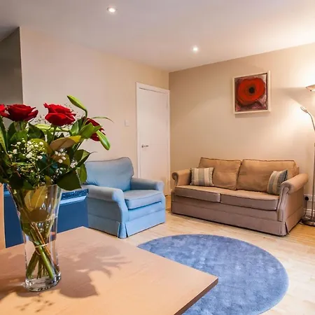 Apartament Molesworthcourt *