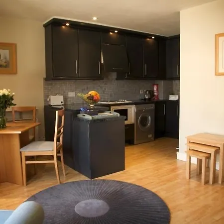 Molesworthcourt Lägenhet *